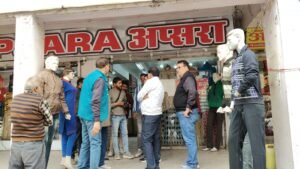 नगर निगम की बड़ी कार्रवाई, टैक्स बकाया रखने वाले दुकानदारों पर शिकंजा