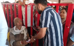 3 घंटे लाइन, 3 मिनट दर्शन