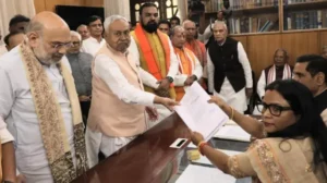 बिहार की राजनीति में बदलाव से बढ़ी सियासी हलचल