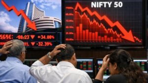 Share Market Today: लगातार तीसरे दिन फिसला बाजार, सेंसेक्स 200 अंक टूटा; टाइटन-रिलायंस में गिरावट 